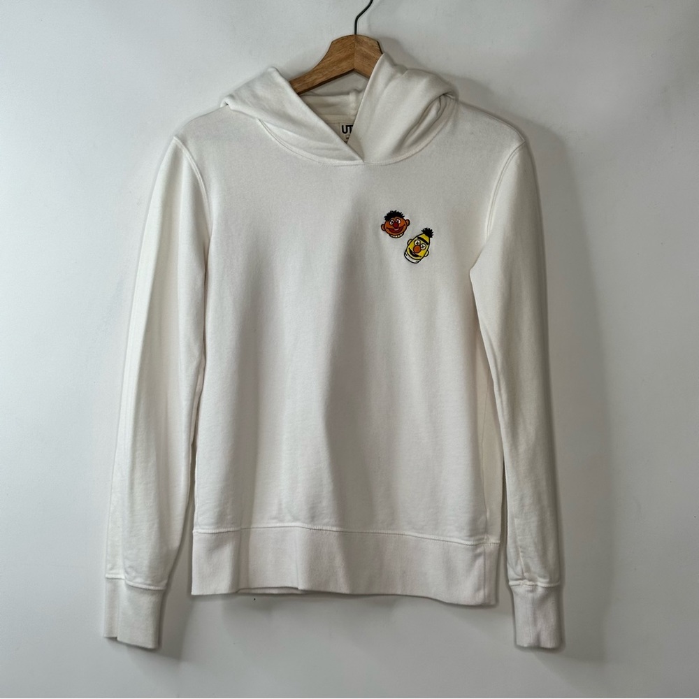 Uniqlo Hoodie Kaws x Sesame Street Bert Ernie Pullover Hood Beige Size XS